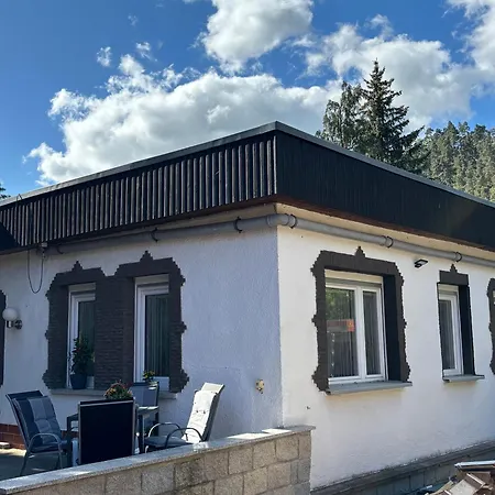 Zurteufelsmauer Holiday home *